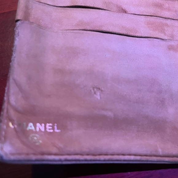 💛💛 SOLD 💛💛CHANEL AUTHENTIC BEIGE CAVIAR CC WALLET— fixer upper inside - Picture 7 of 16